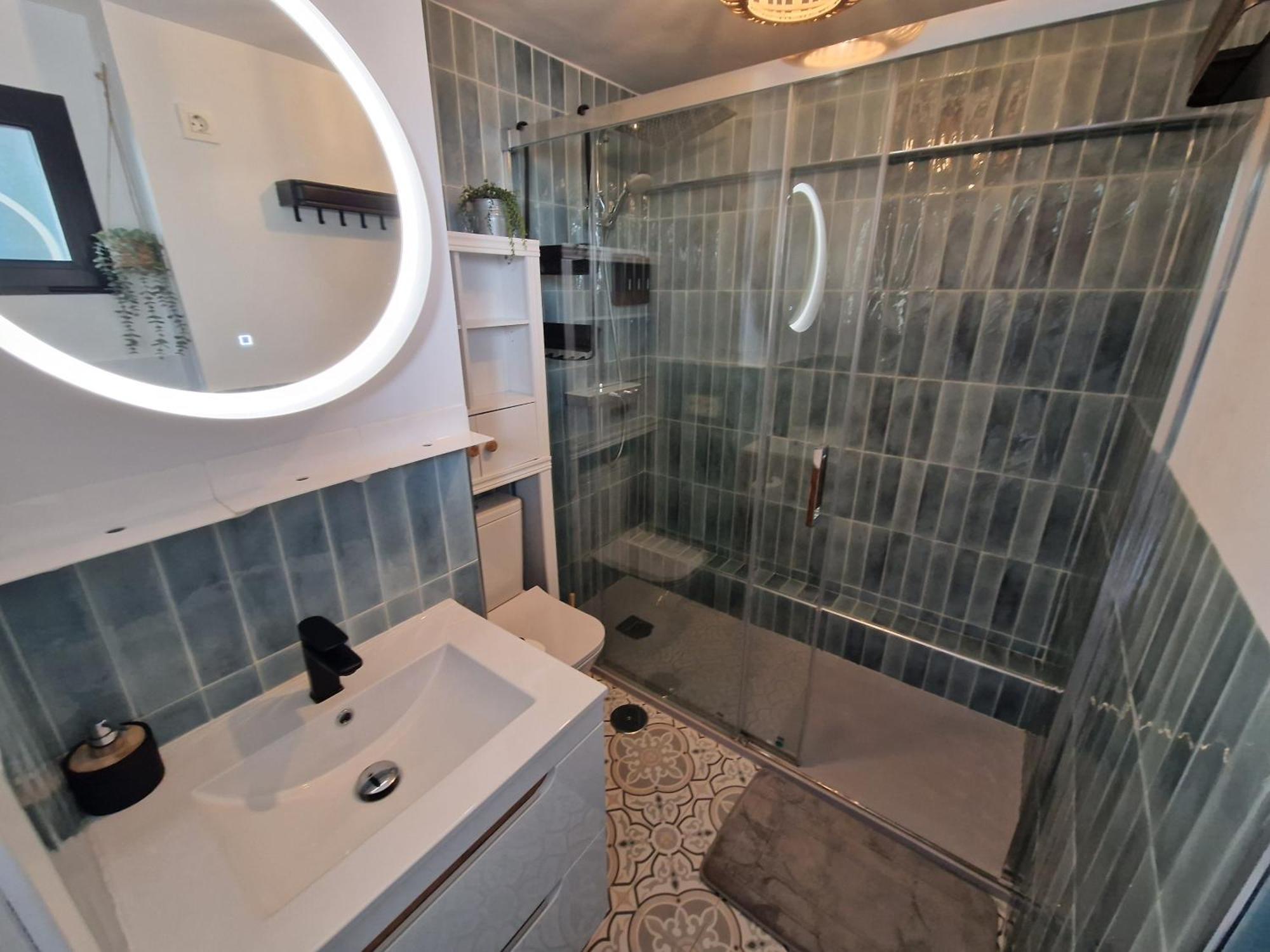 Estupendo Atico Triplex En Arapiles * Madrid